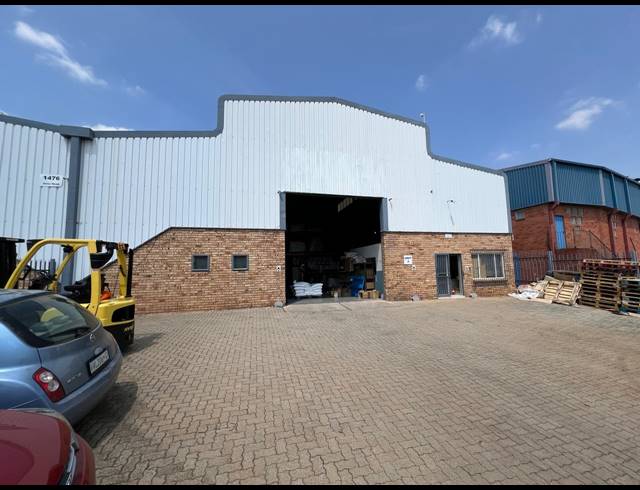 350M² WAREHOUSE TO LET IN LASER PARK